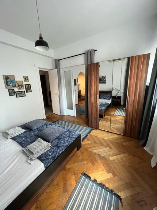 Apartament Ultracentral Universitate บูคาเรสต์ ภายนอก รูปภาพ